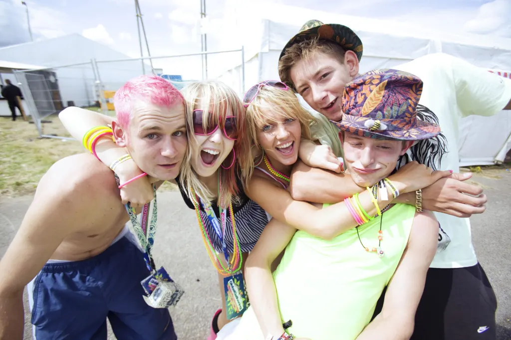 Festivalgoers and atmosphere at Global Gathering 2009